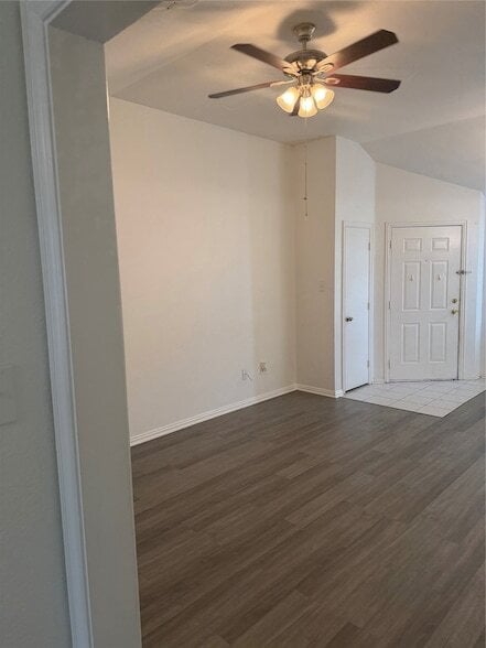 Photo - 609 Kings Way Dr Unit A