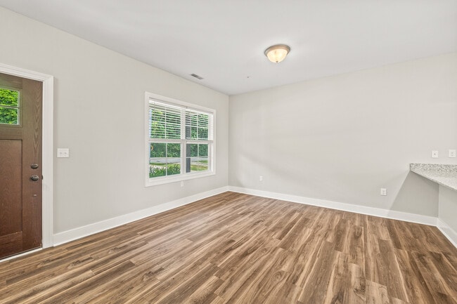 Photo - 137 N Franklin Ave
