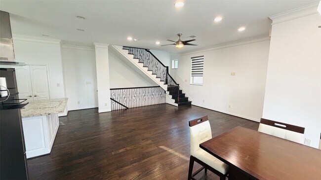 Photo - 150 Carson Ct