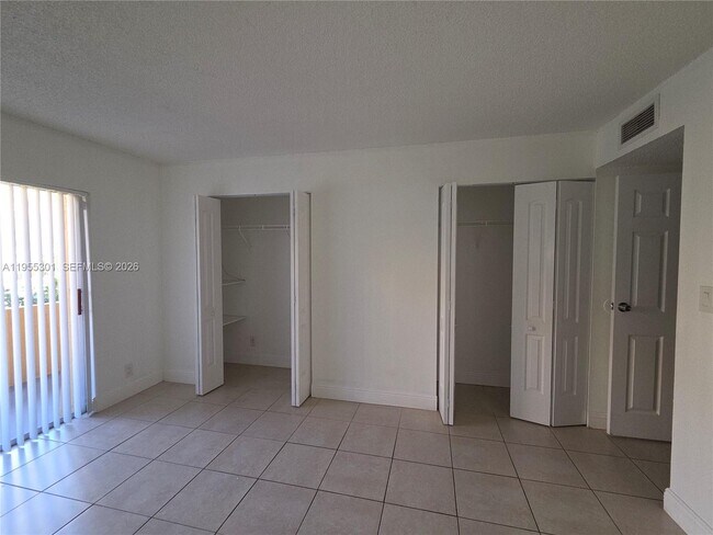 Photo - 17901 NW 68th Ave Unit T106