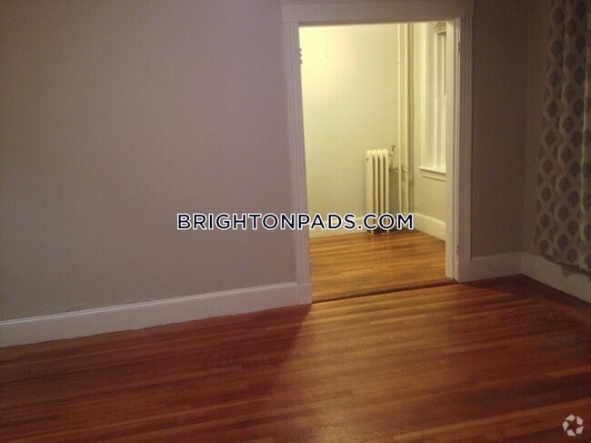 Building Photo - 1615 Commonwealth Ave Rental