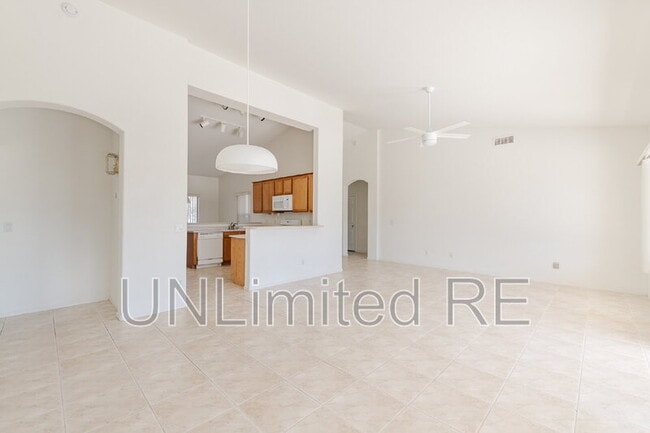 Photo - 1865 W Wagon Wheel Rd