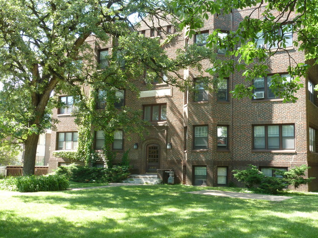 Exterior - Lenox Properties Apartments