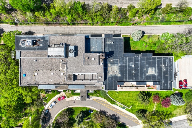 Photo - Irvine Hill Condominiums