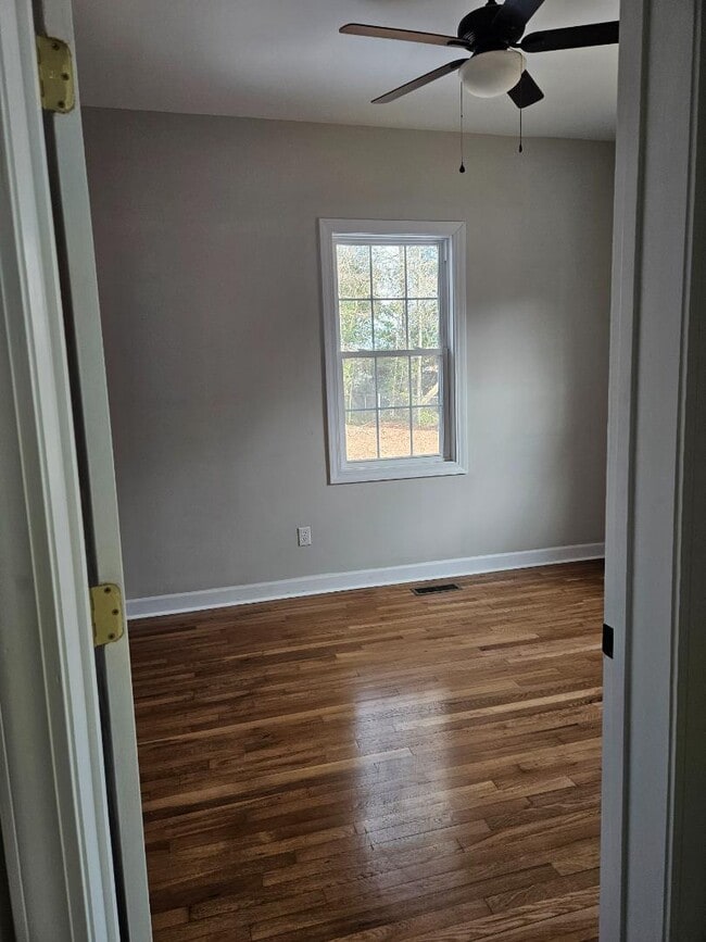 Photo - 746 Truett Ave