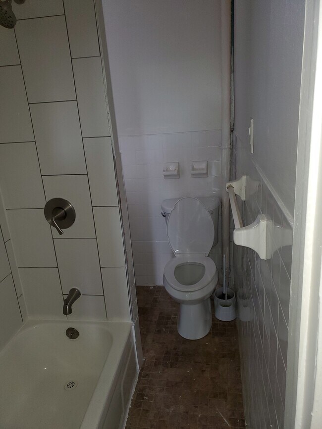 Bathroom - 656 Georgia Ave
