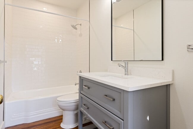 Photo - RECENTLY RENOVATED CHARMING 1/1 DUPLEX IN THE HAPPENING HISTORIC DISTRICT OF DIGNOWITY HILL