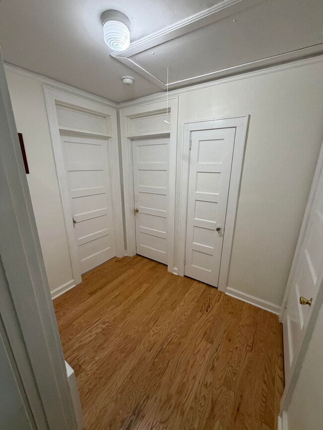 Photo - 202 Mayfield Dr