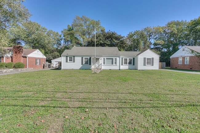 Photo - 1402 N Tennessee Blvd