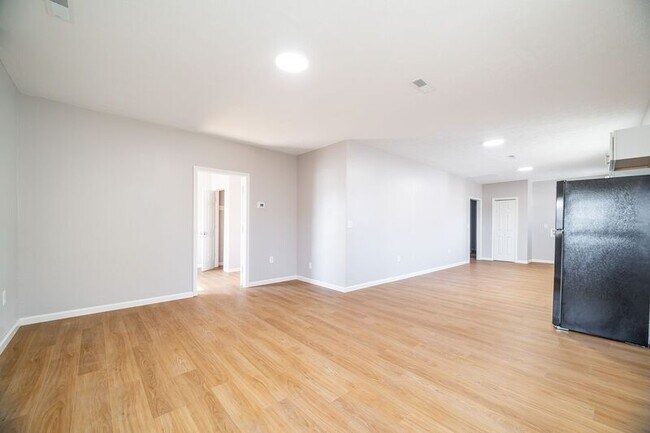 Photo - 2590 Briggs Rd