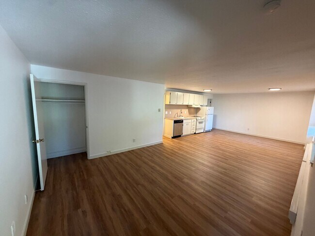 Photo - 3457 23rd Ave W Unidad 3457A