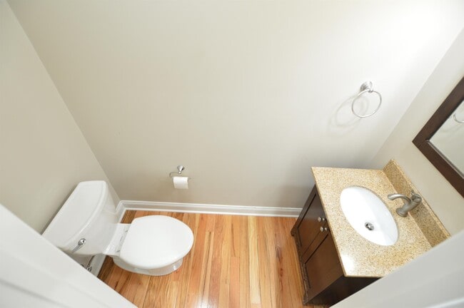 Photo - 232 Newberry Ln