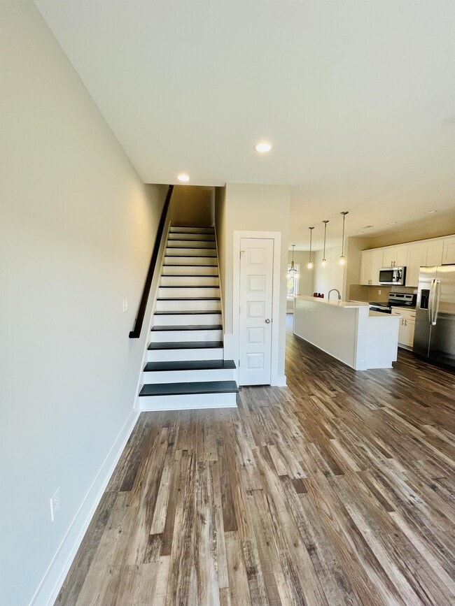 Photo - 51 Zentry Pl