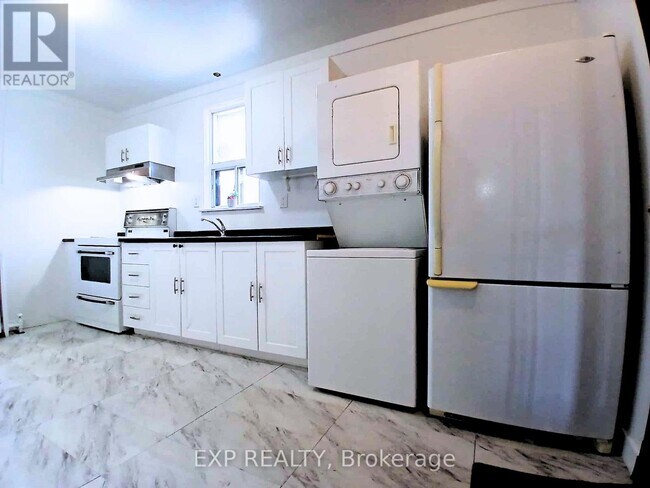 Photo - 310 Westwood Ave