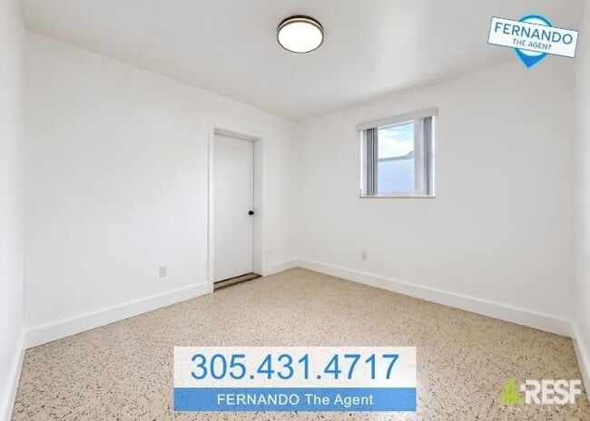 Photo - 212 Northwest Blvd