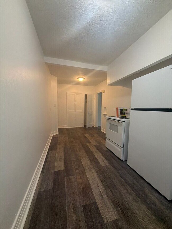 396 Davis Rd