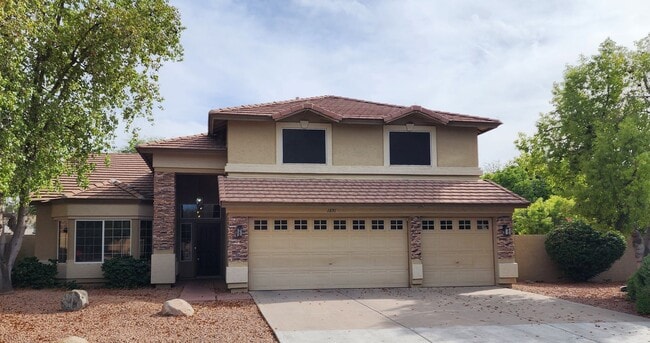 Building Photo - 3 Bedroom + Office Home in the Vineyards Community Near W Germann Rd and S Dobson Rd!