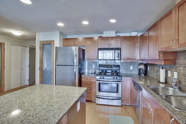 Photo - 1240 India St