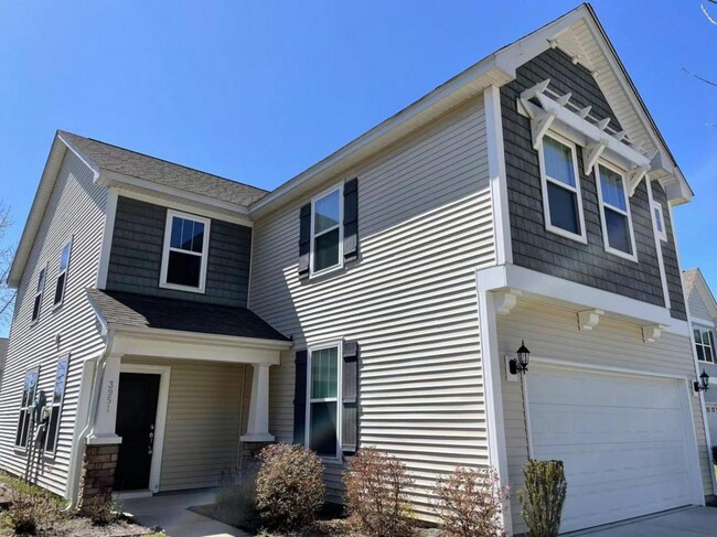 Photo - 3951 Briar Vista Dr