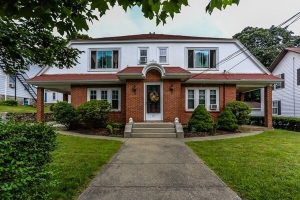 Building Photo - 60 Margin St Unit 1L