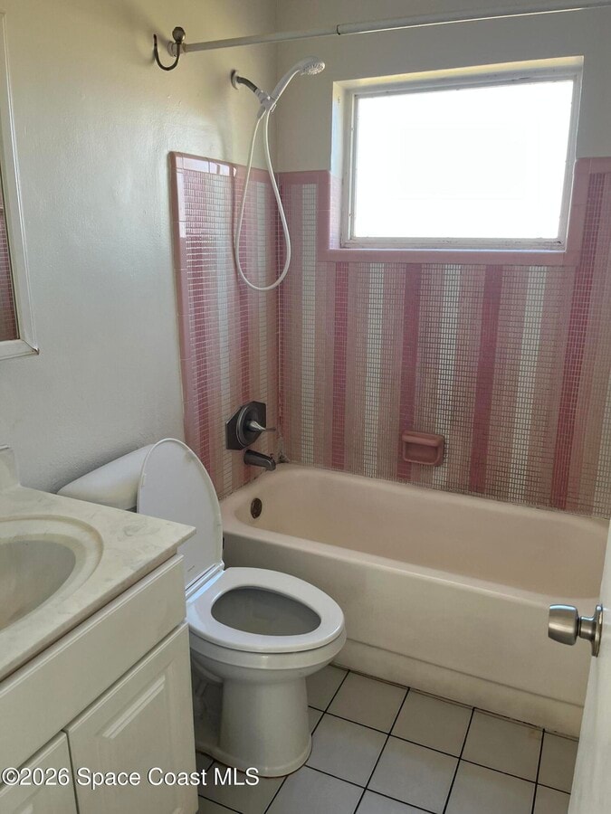 Photo - 360 St Regis Dr