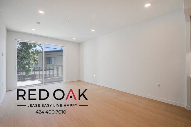 Photo - 856 S Gramercy Dr Unit 308