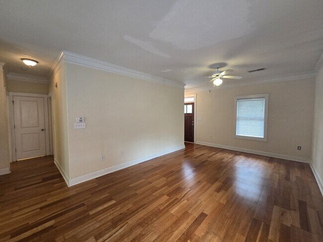 2080 Lakeside Dr Unit 1