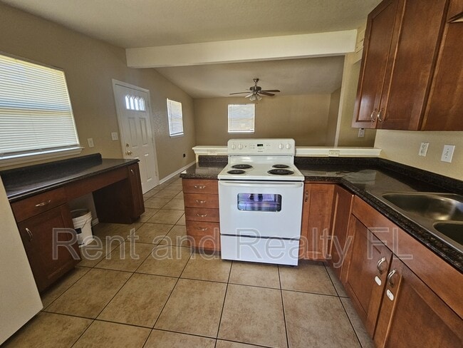 Photo - 7921 Endive Ave