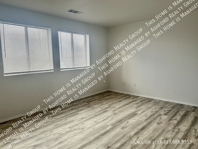 Photo - 1120 Yuma St Unit B