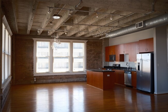 Photo - 201 Main St Unit 6G