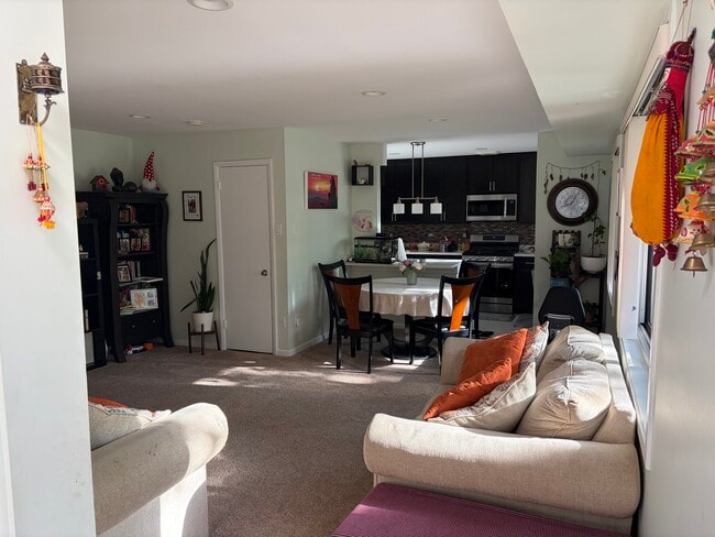 Photo - 10600 Kenilworth Ave Unidad 1