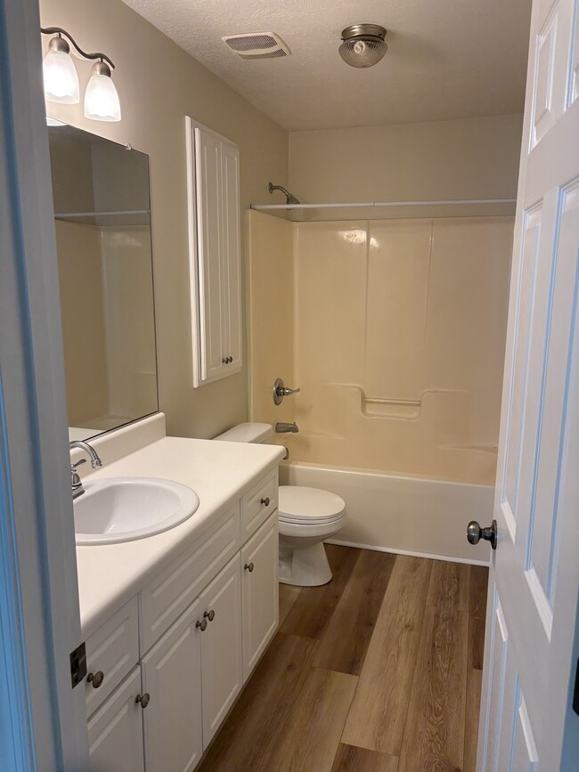 Photo - 1510 Abby Way
