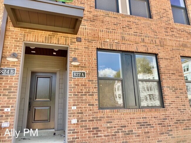 Photo - 822 Wesley Ln