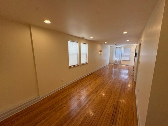Photo - 2240 W Palmer St Unidad 1F