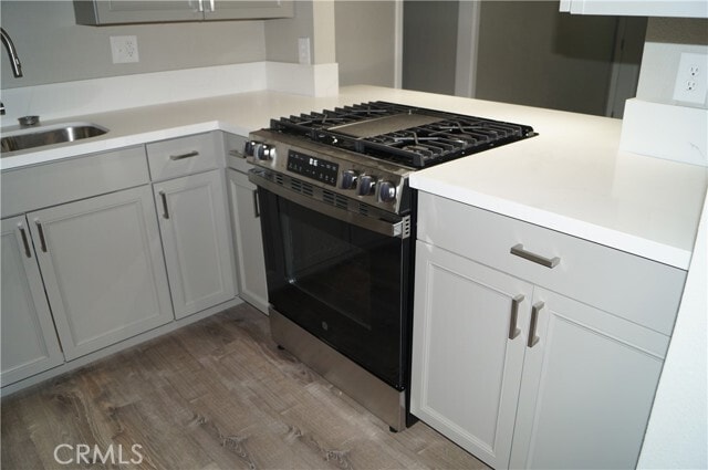 Photo - 855 W B St