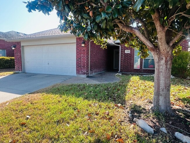 Building Photo - 2509 Windblown Dr