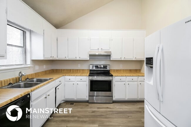 Photo - 6717 Knollwood Cir