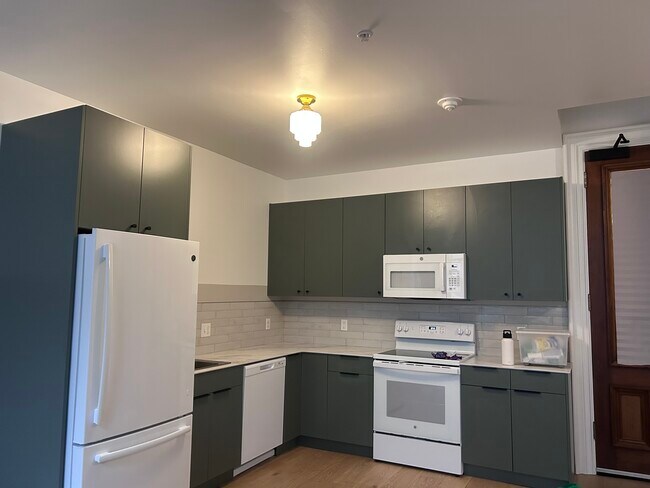 Photo - City Hall Unidad 401