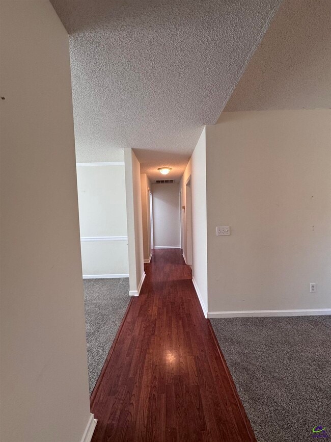 Photo - 125 Lenox Dr