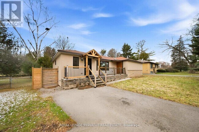 Photo - 208 Glen Oak Dr