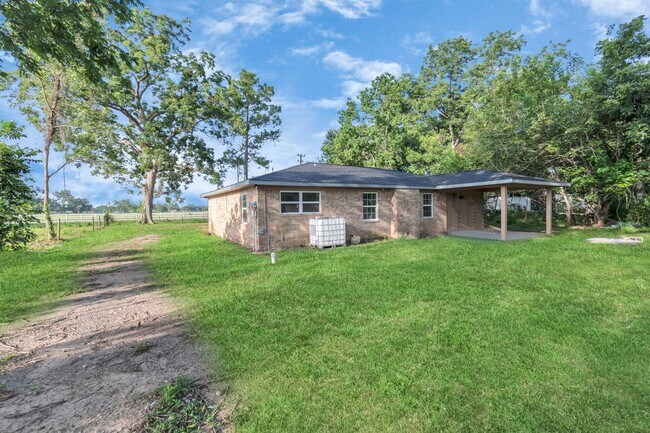 Photo - 2826 W Farm to Market 1462