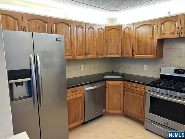 Photo - 126 Raintree Ln