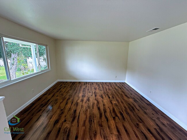 Photo - $3995 - Beautiful and Well Maintained Gilroy Home w/ Remodeled Home