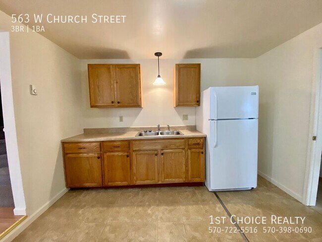 Photo - 563 W Church St