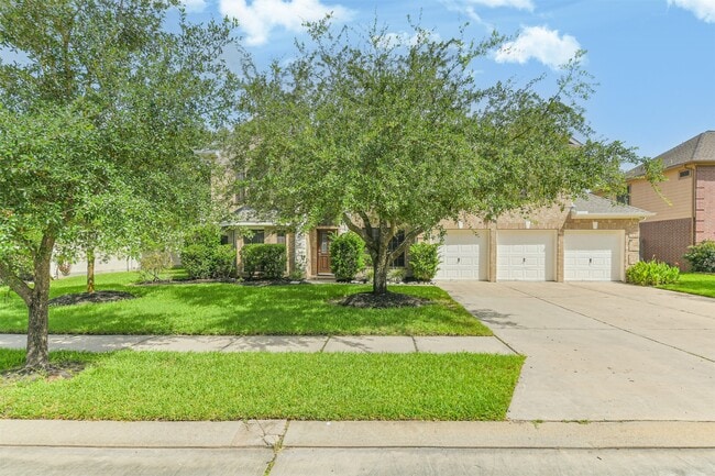 11918 Mariposa Canyon Dr