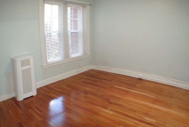 Photo - 22 Parkway Rd Unit 2