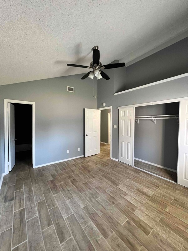 Photo - 2504 Liberty Ln