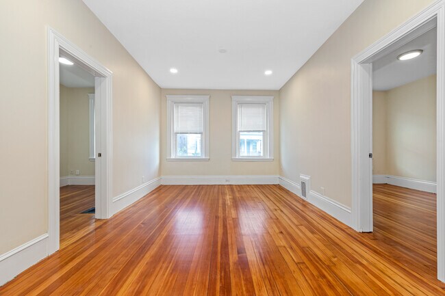 Photo - 40 Brackett St Unidad 2