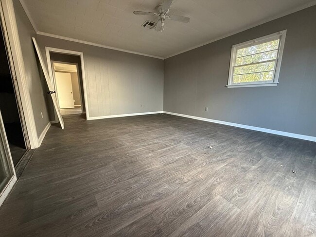 Photo - For Rent — Spacious & Affordable 4 Bedroom Home!