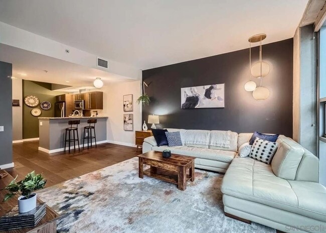 Photo - 321 10th Ave Unit 904